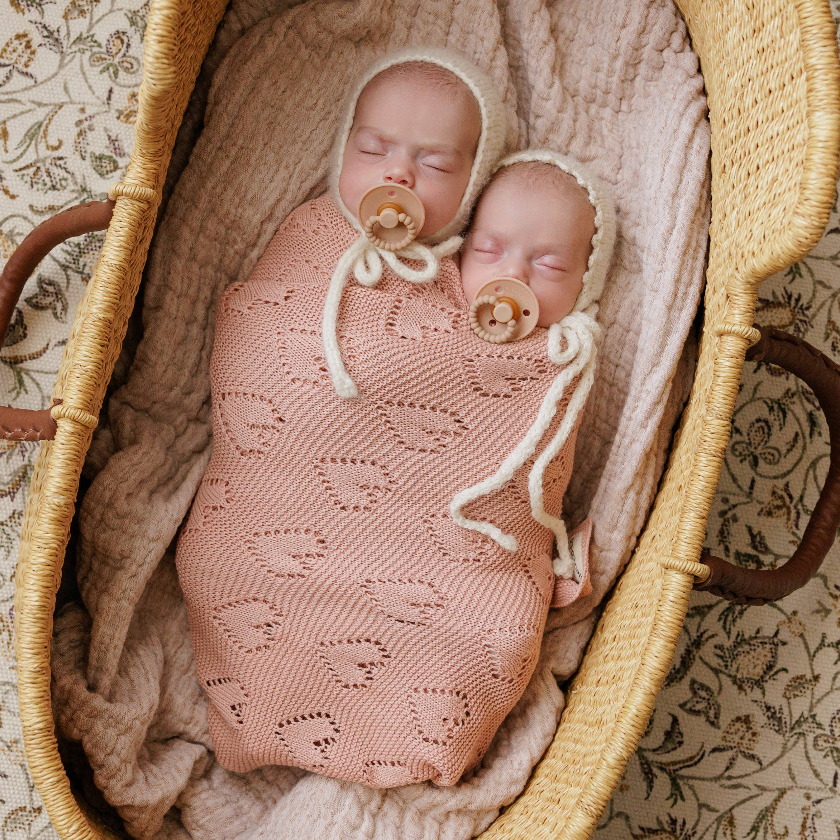Baby Blanket - Heart: Grey