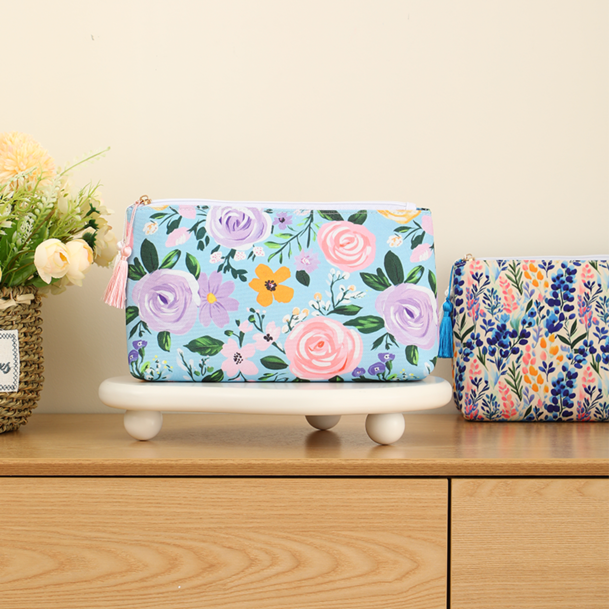Floral Canvas Cosmetic Case Toiletry Bag Makeup Bag: Heirloom Garden