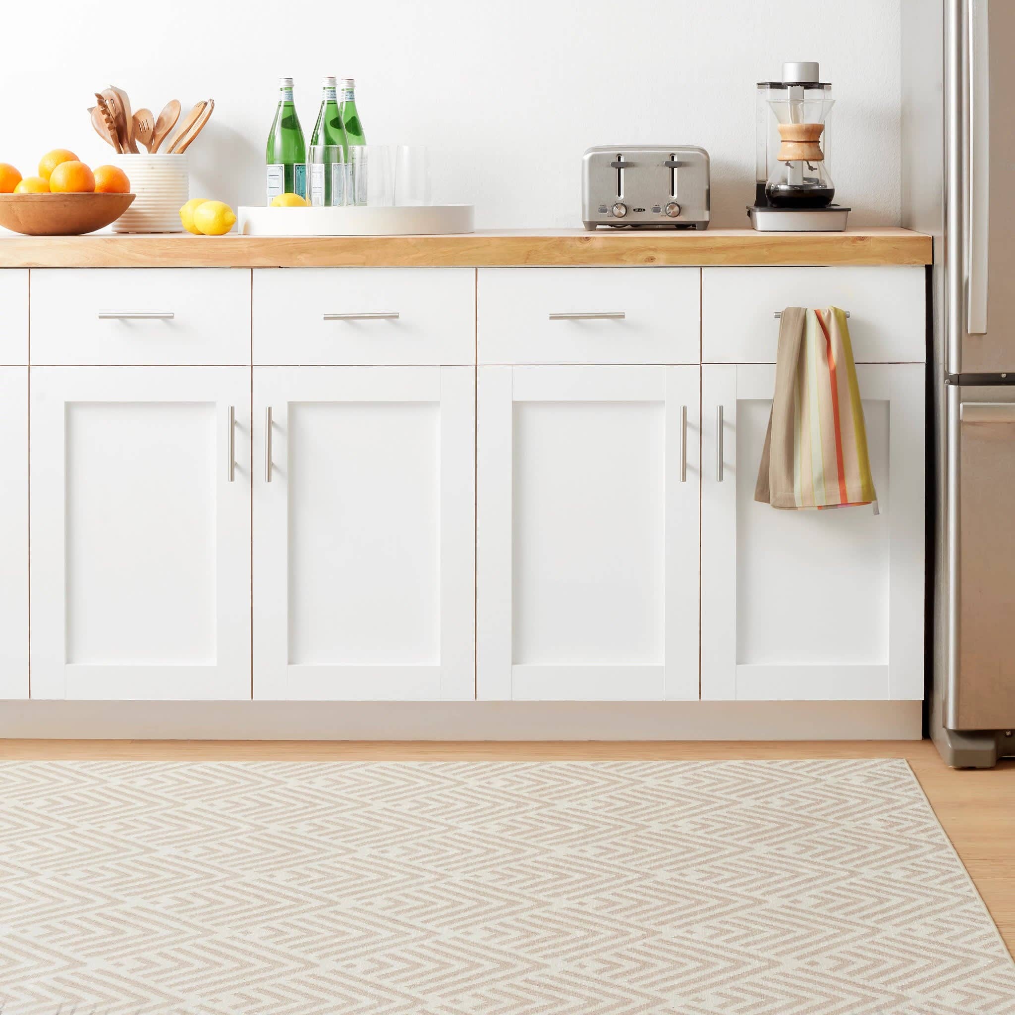 Cleo Machine Washable Rug | Cement: 4' x 6'