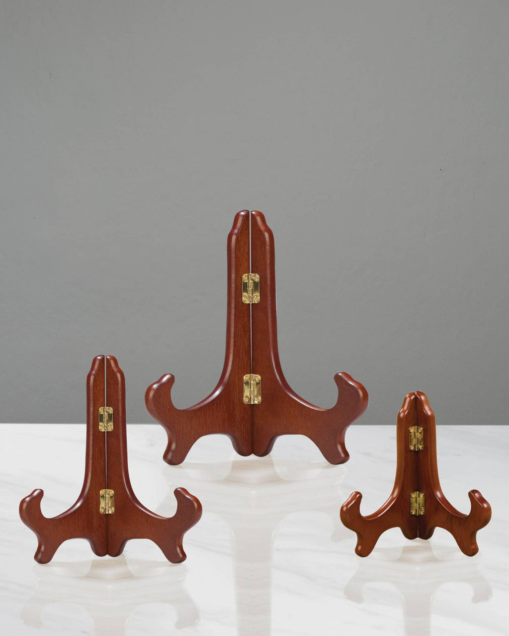 Wooden Easels (Basic Packaging = UPC tag only): Walnut / 7"
