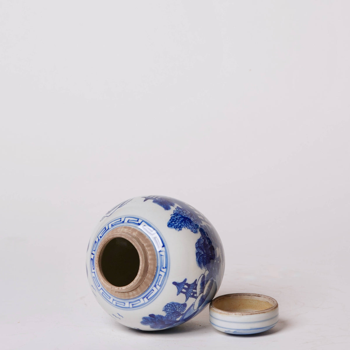 Blue and White Porcelain Landscape Round Storage Jar