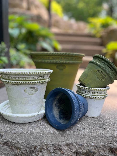 Bartram Garden Pot Green 8"