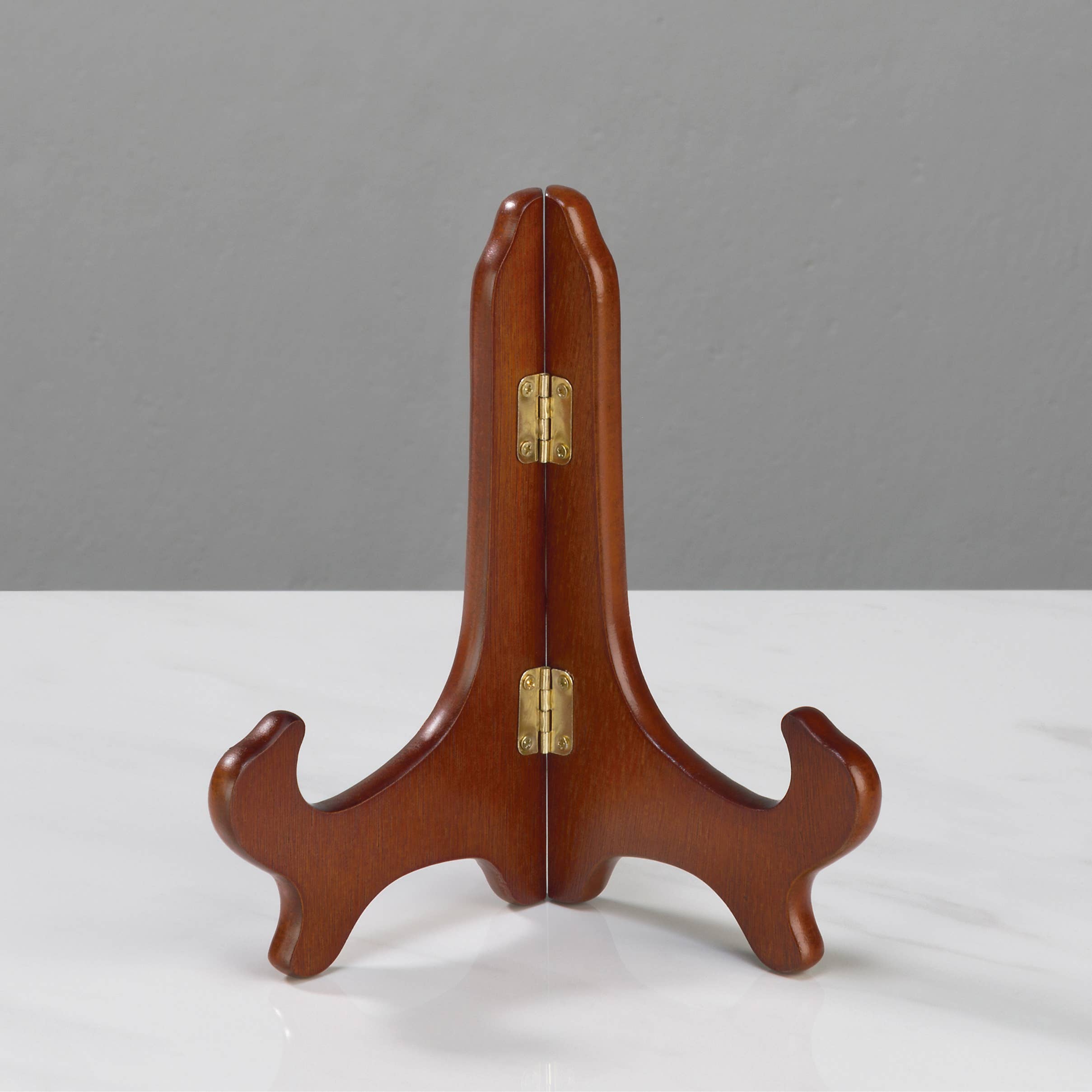 Wooden Easels (Basic Packaging = UPC tag only): Walnut / 9"