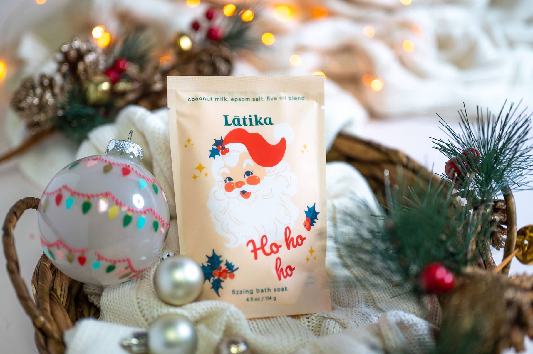 Santa Fizzing Bath Salt – Peppermint Holiday Treat 🎅🏻
