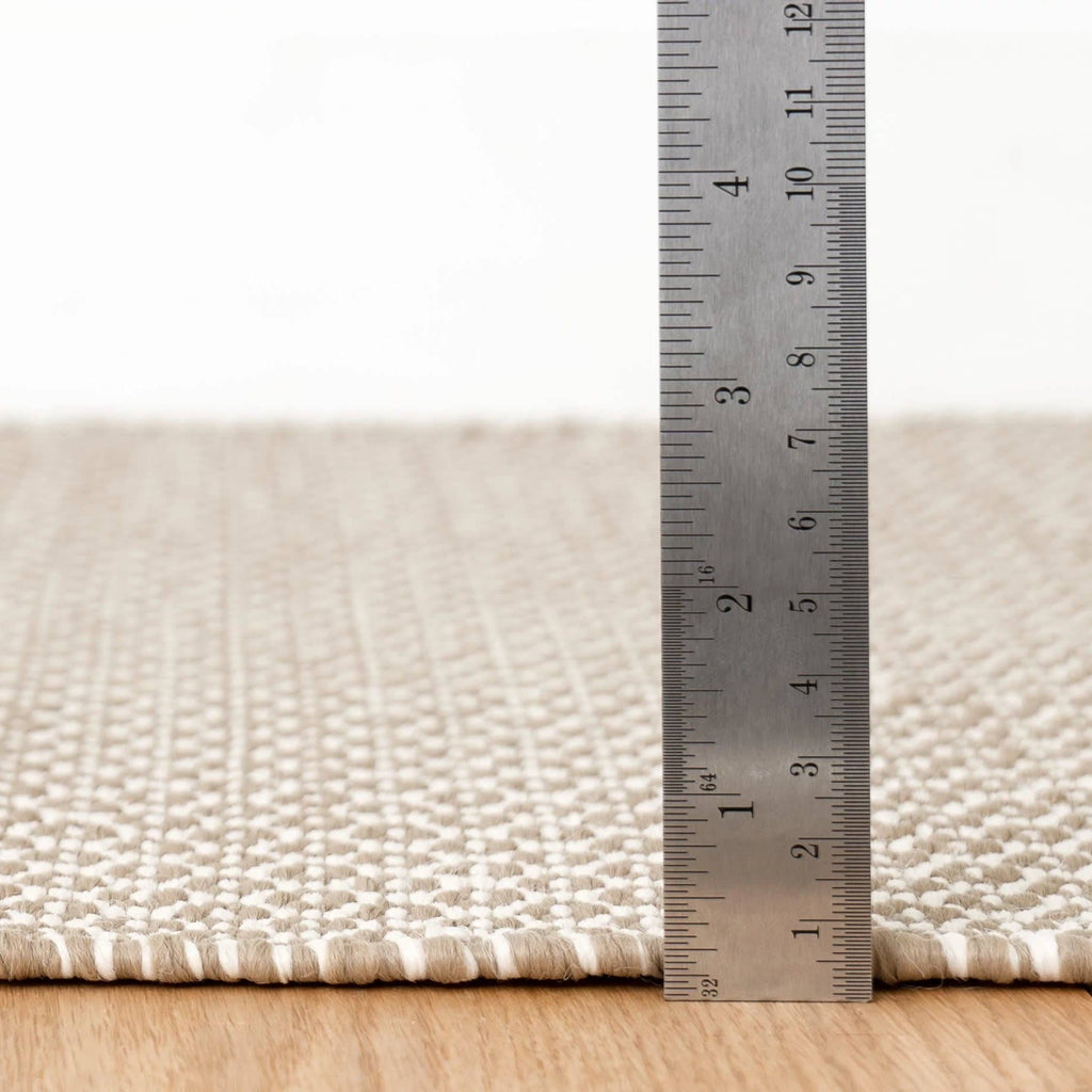 Finn Handwoven Indoor/Outdoor Rug | Khaki: 2' x 3'