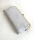 Karen Kiss Lock Clutch Bag: Black