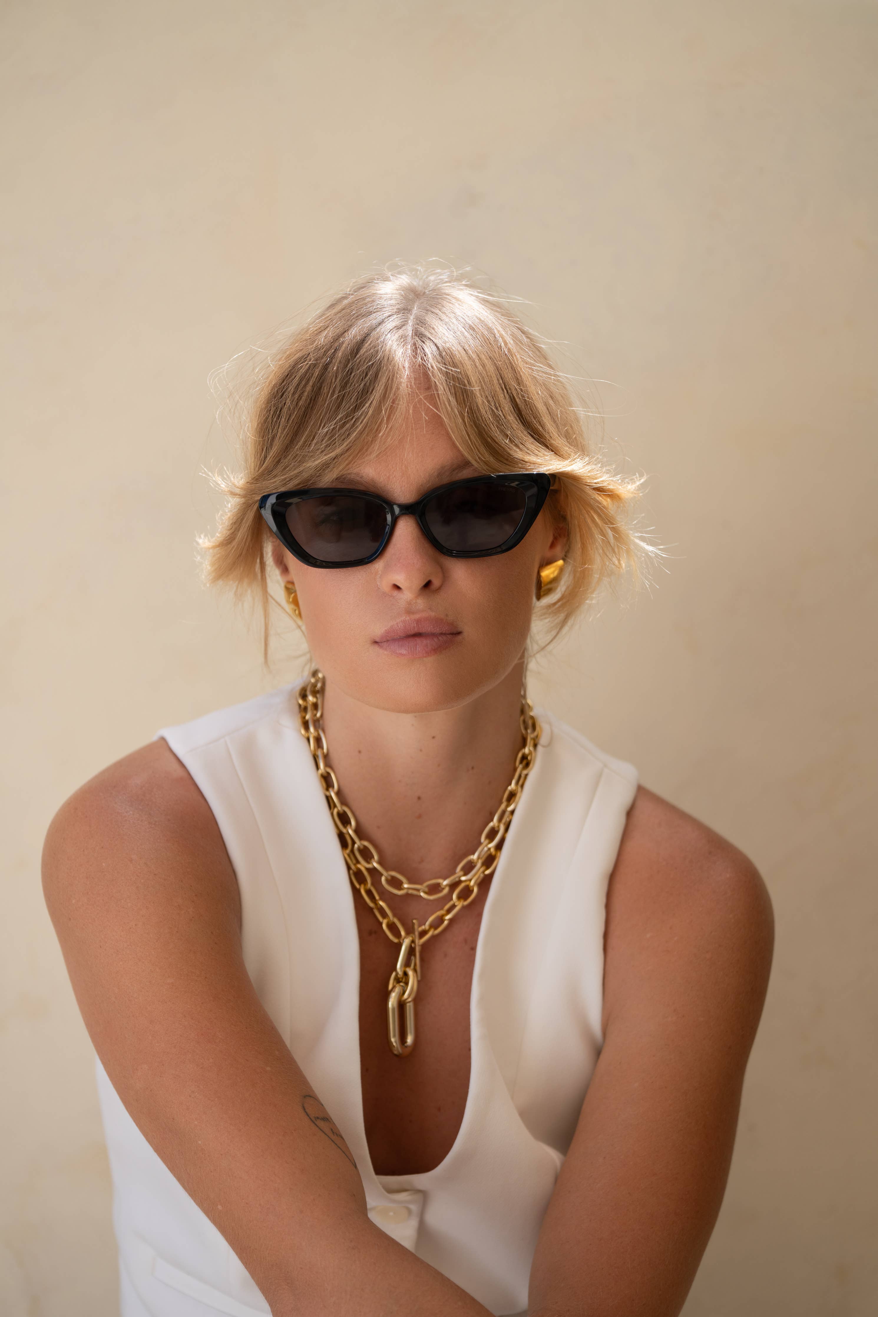 Cat Eye Sunglasses   : Black