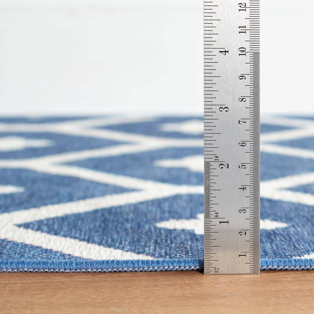Elizabeth Machine Washable Rug | Navy: 2' x 3'
