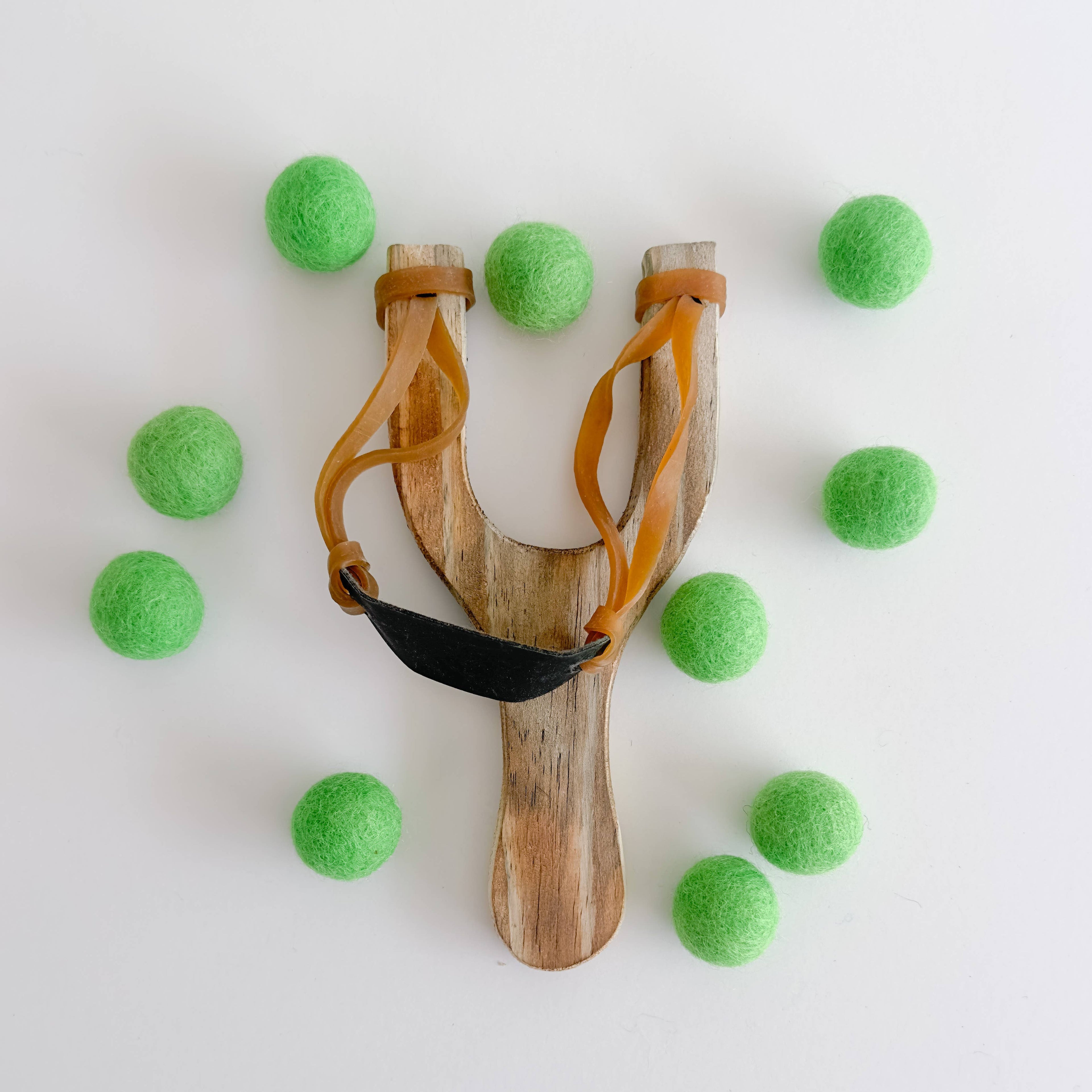 Wood Slingshot with 10 Felt Balls: Royal Blue