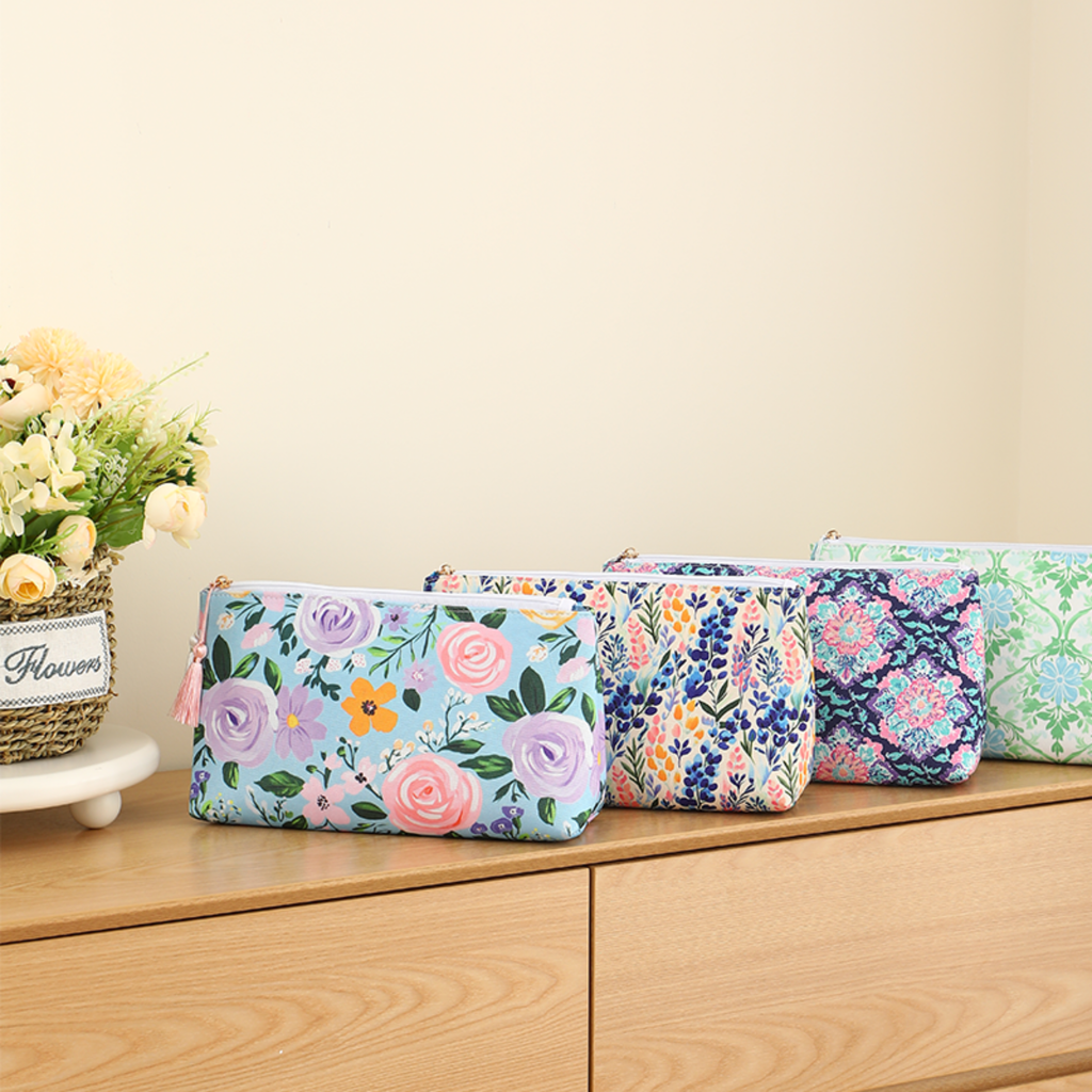Floral Canvas Cosmetic Case Toiletry Bag Makeup Bag: Heirloom Garden