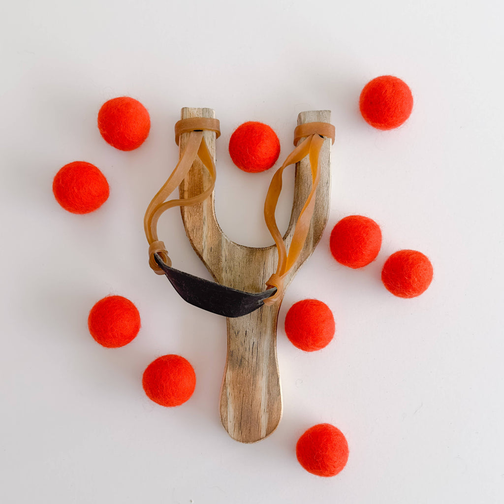 Wood Slingshot with 10 Felt Balls: Royal Blue