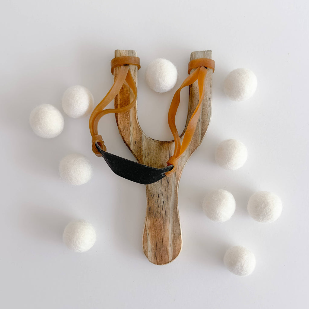 Wood Slingshot with 10 Felt Balls: Royal Blue